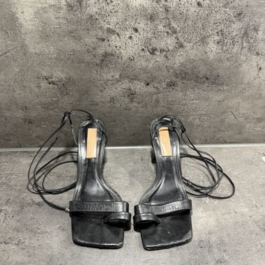 Tacchi Barca in pelle nera