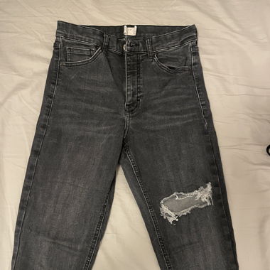 Topshop skinny jeans, ripped