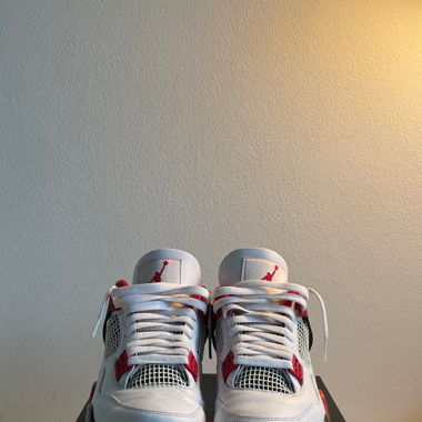 Jordan 4 Fire Red