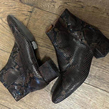 Schlangen Stiefel