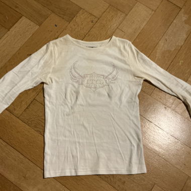 Weisses Langarm-Shirt