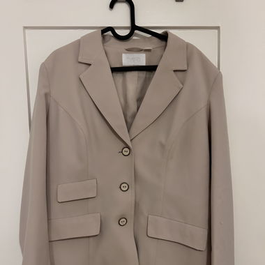 Beiger Blazer