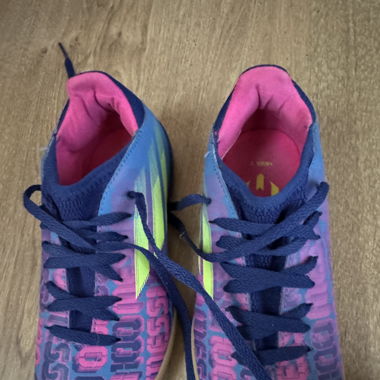 Très bellea chasers de foot enfant