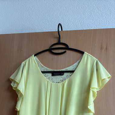 Gelbes T- Shirt