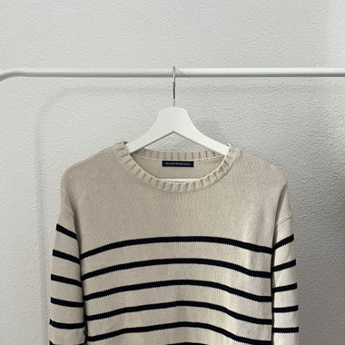 gestreifter Strickpullover