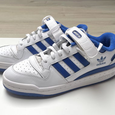 Adidas Forum Low sneakers in blue