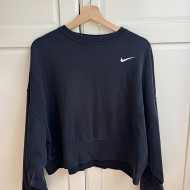 Felpa corta nera Nike S