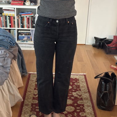 Levis mid waist jeans 26/30