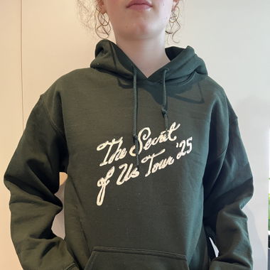 Gracie Abrams merch hoodie, tsou tour 2025 