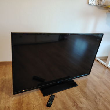 47 Zoll TV for sale