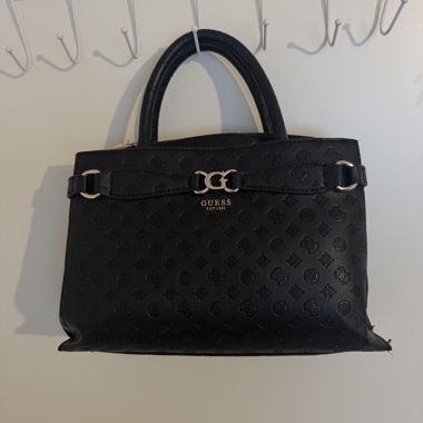 Sac à main Guess noir avec bandoulière