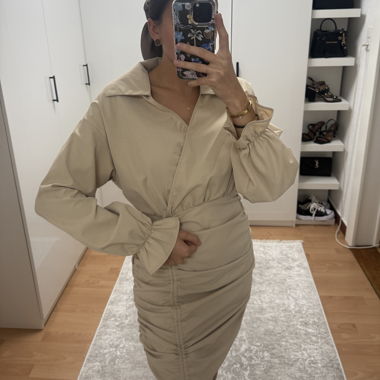 Robe beige - taille M