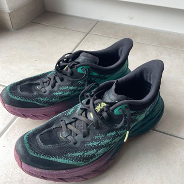 Hoka Speedgoat 6