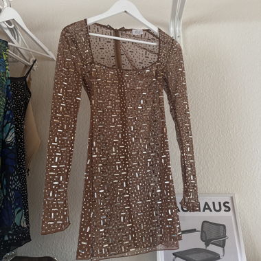 Abendkleid mit Pailletten