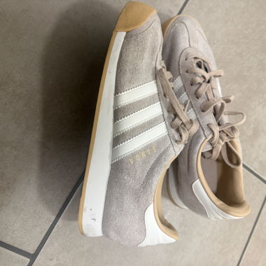 Baskets Adidas beige