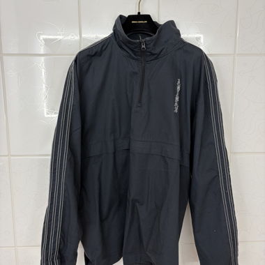Adidas Black Half-Zip Jacke mit Rückenmuster