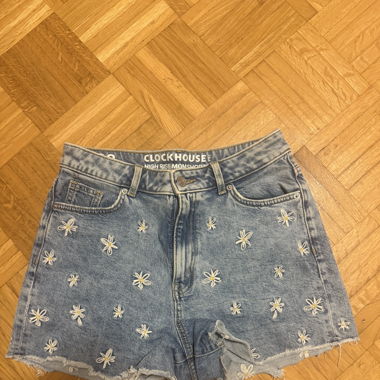 Blümchenhose