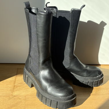 Bottes à plateforme noires