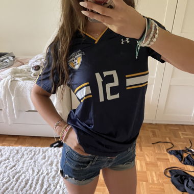 Maglia calcistica vintage Under Armour