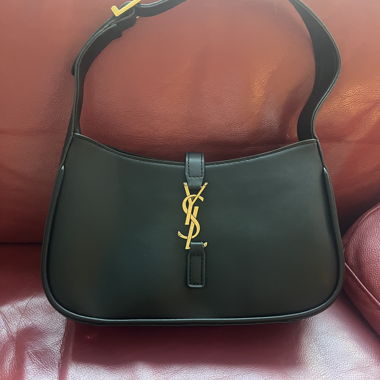 Yves Saint Laurent Tasche
