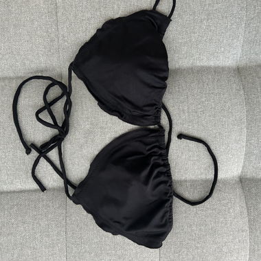 Schwarzer Triangle-Bikini