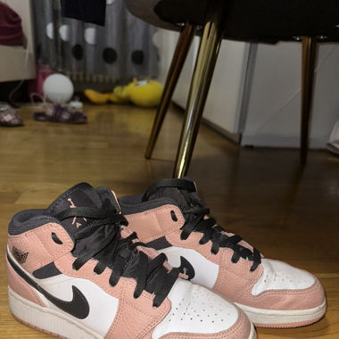 Air Jordan rose 38