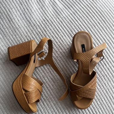 Sandales à talons 