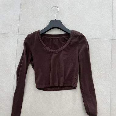 Pull crop top 