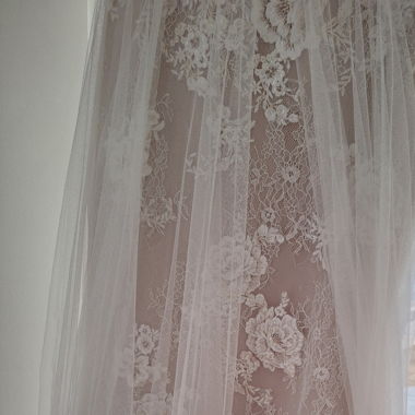Robe de mariage avec traîne amovible
