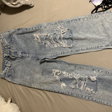 pantalon troué 