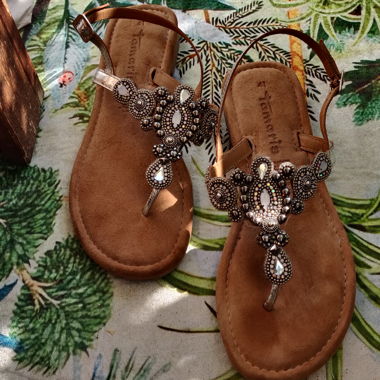 Sandales avec perles