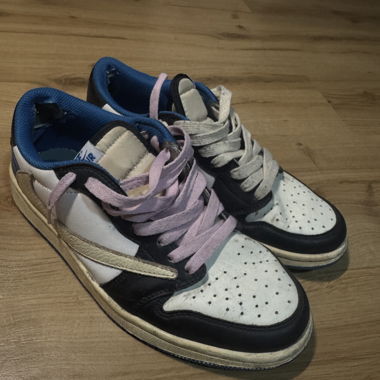 Jordan 1 x Travis Scott Fragment