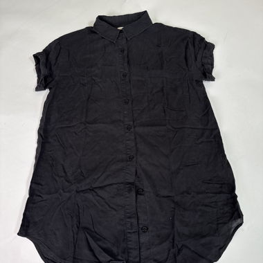 Camicia nera a maniche corte