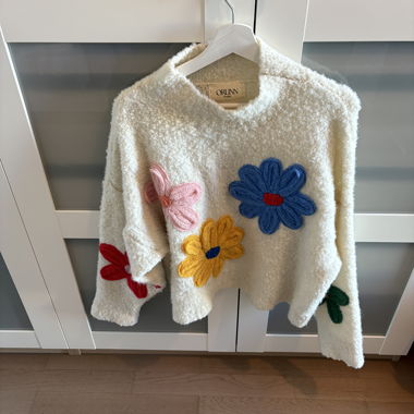 Pullover mit Blumenmuster