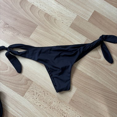 Bas de bikini noir
