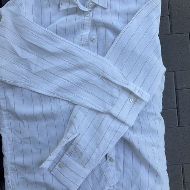Chemise blanche à rayures