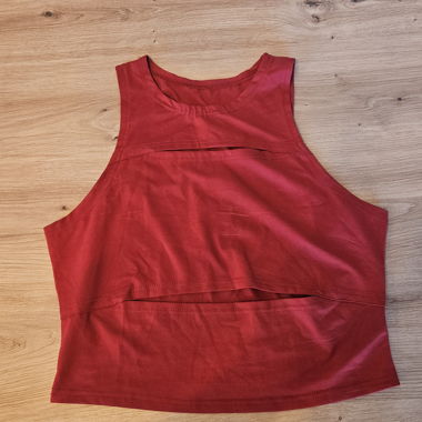 Top crop rosso Shein