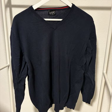 Maglione con scollo a V James Nicholson
