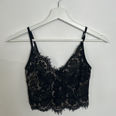Black lace crop top