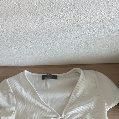 Top white