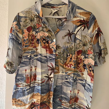 Vintage made in USA rayon Hawaiian Shirt