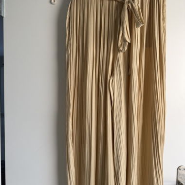 Beige Pleated Fabric Pants XS