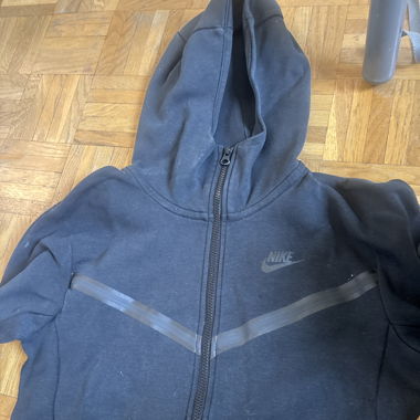 Nike tech