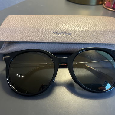 Lunettes de soleil Max Mara