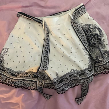 Pantaloni estivi ariosi