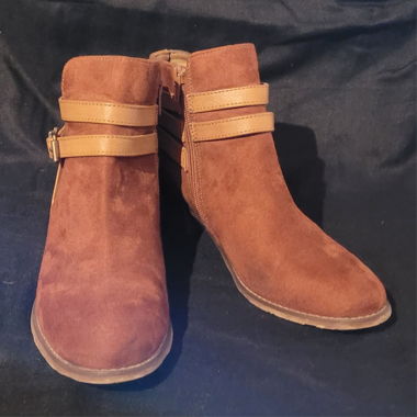 Stiefelette in Velourslederoptik