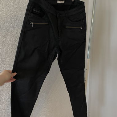 Pantaloni neri Esprit