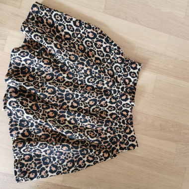 Mini-jupe motif léopard