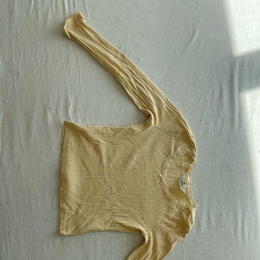 T-shirt à long manche jaune