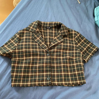 Chemise courte à manches carrées à carreaux